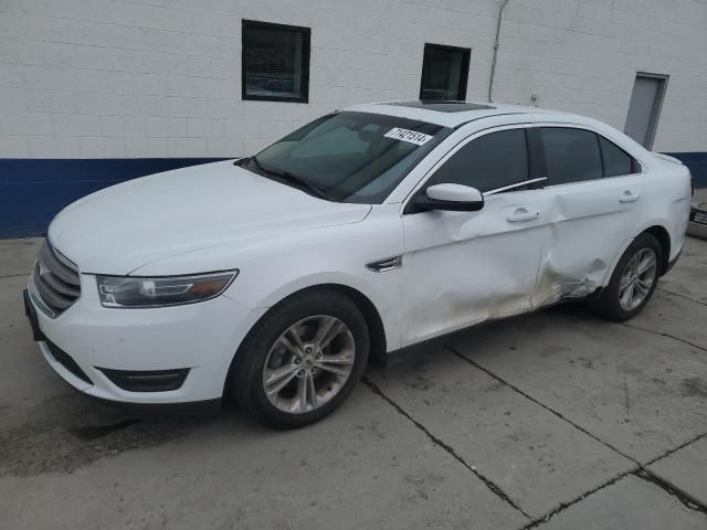 2015 Ford Taurus SEL