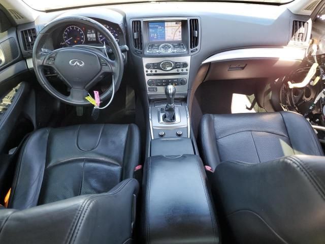 2015 Infiniti Q40