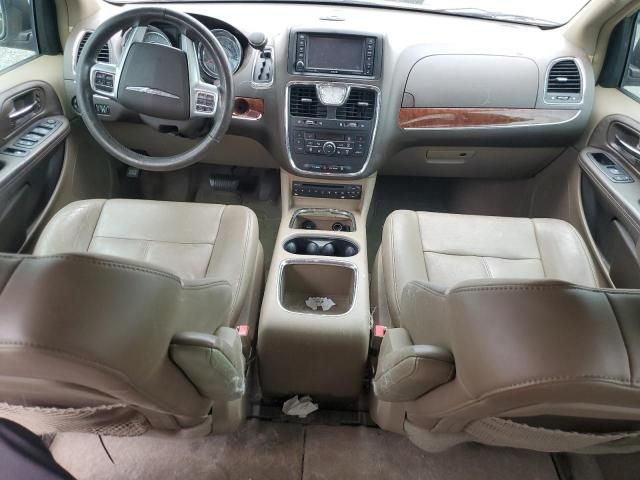 2011 Chrysler Town & Country Limited