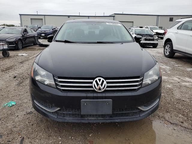 2013 Volkswagen Passat S