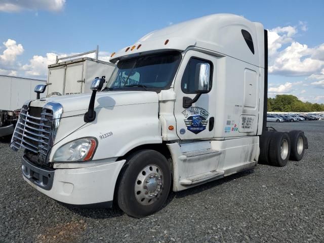 2015 Freightliner Cascadia 125