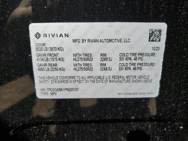 2023 Rivian R1S Adventure