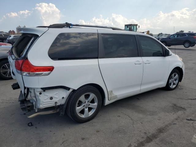 2011 Toyota Sienna LE