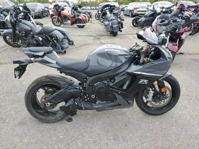 2025 Suzuki GSX-R750