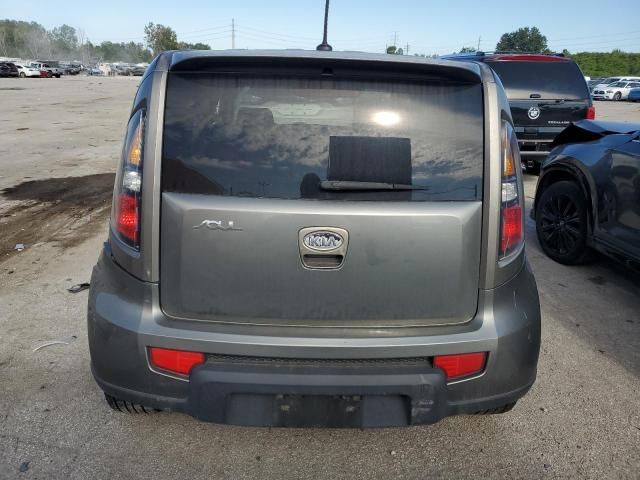 2010 KIA Soul +