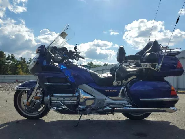 2002 Honda GL1800