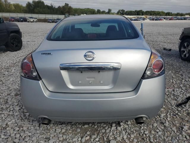 2010 Nissan Altima Base