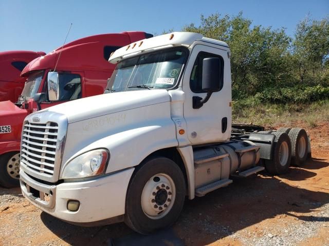 2016 Freightliner Cascadia 125