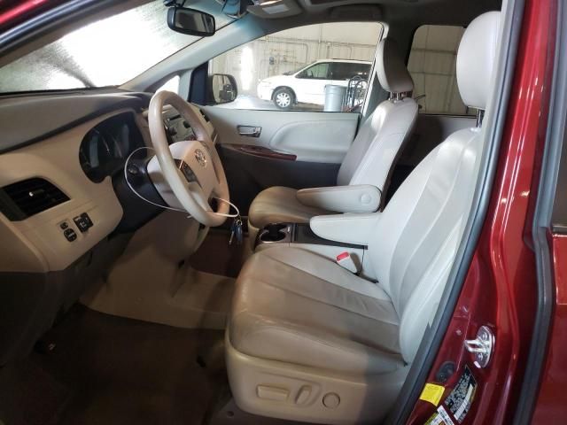 2012 Toyota Sienna XLE