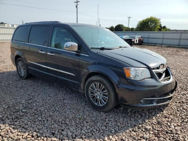 2014 Chrysler Town & Country Touring L