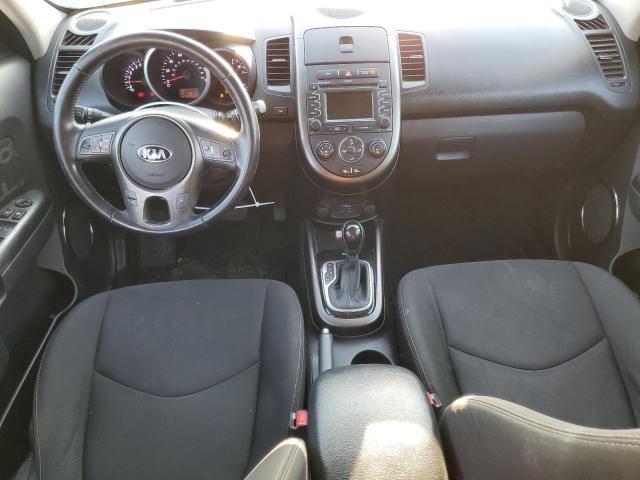 2013 KIA Soul +