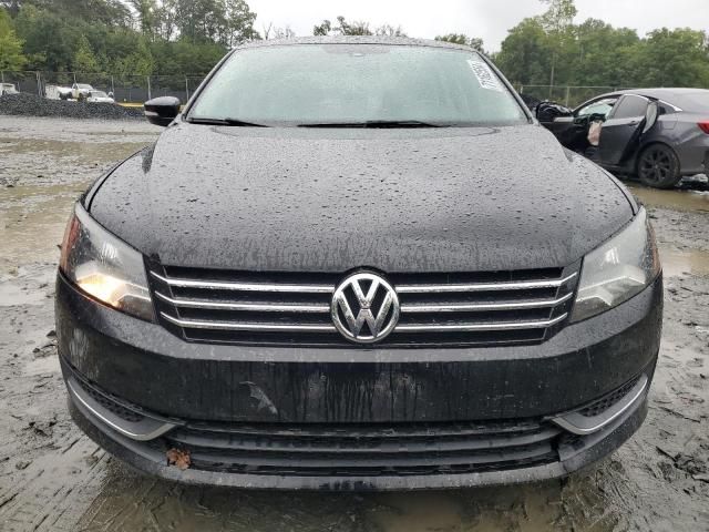 2013 Volkswagen Passat SE