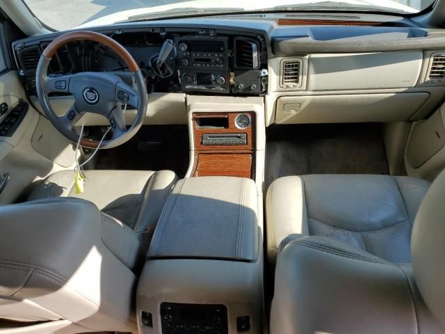 2004 Cadillac Escalade Luxury