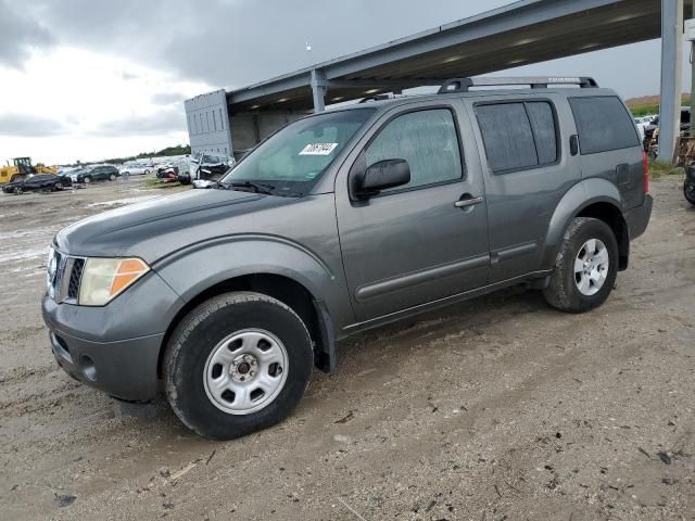 2005 Nissan Pathfinder LE