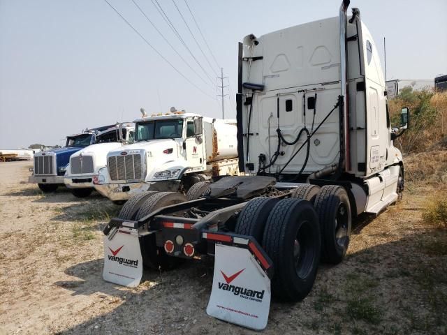 2012 Freightliner Cascadia 125