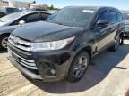 2017 Toyota Highlander SE