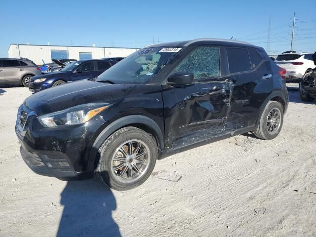 2019 Nissan Kicks S