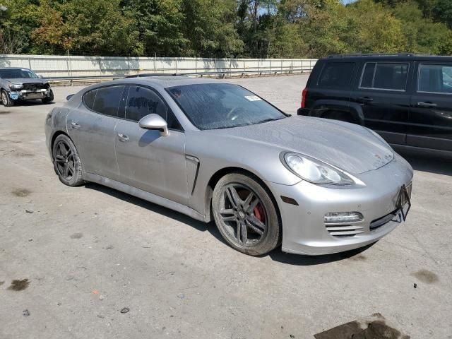 2011 Porsche Panamera 2