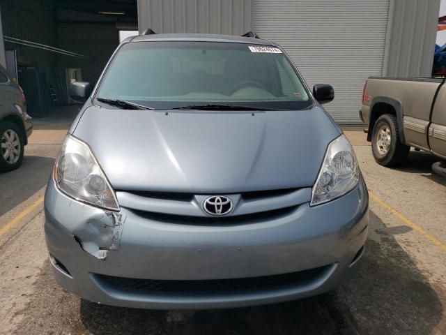 2010 Toyota Sienna CE