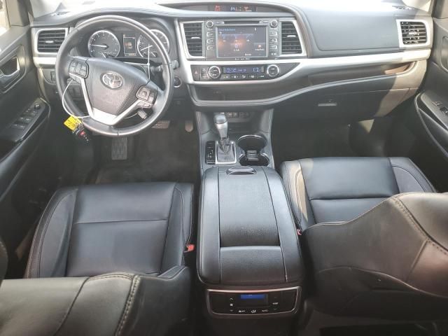 2018 Toyota Highlander SE