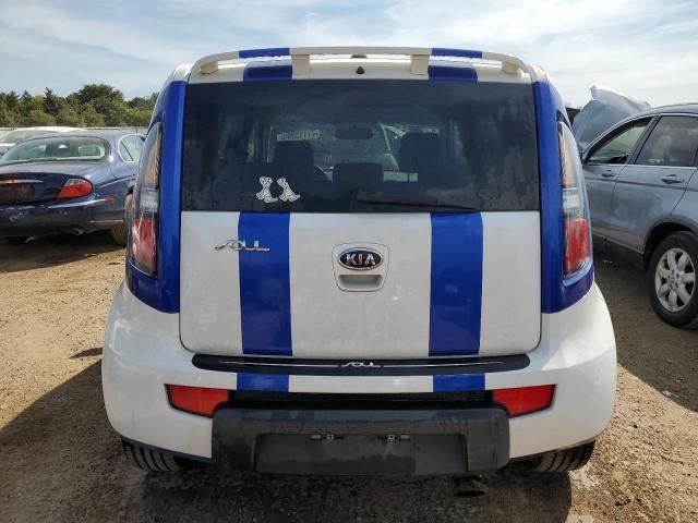 2010 KIA Soul +