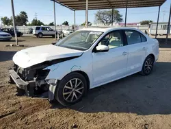 Volkswagen Vehiculos salvage en venta: 2017 Volkswagen Jetta SE