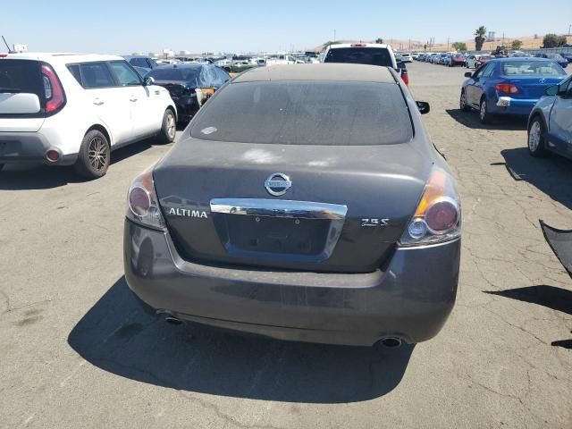 2010 Nissan Altima Base