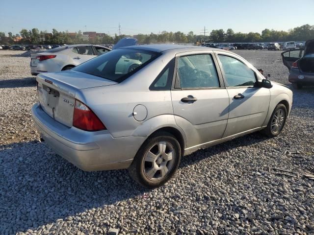 2005 Ford Focus ZX4