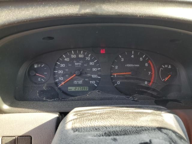 2000 Nissan Frontier Crew Cab XE