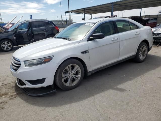 2016 Ford Taurus SE