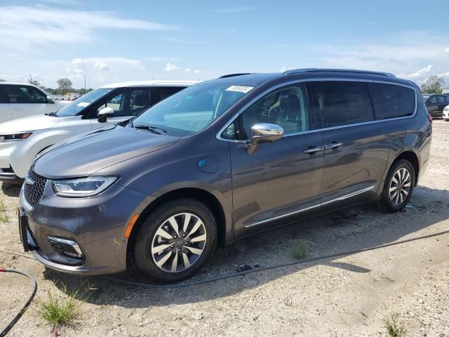 2021 Chrysler Pacifica Hybrid Limited