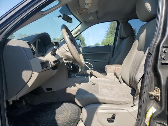 2006 Jeep Grand Cherokee Laredo