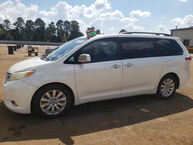 2012 Toyota Sienna XLE