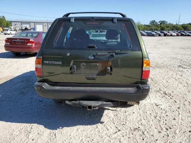 1997 Nissan Pathfinder LE