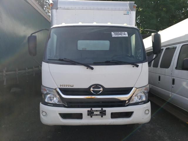 2015 Hino 195