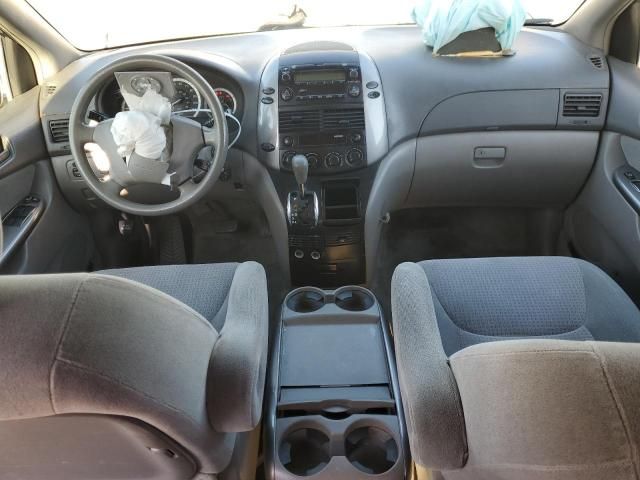 2008 Toyota Sienna CE