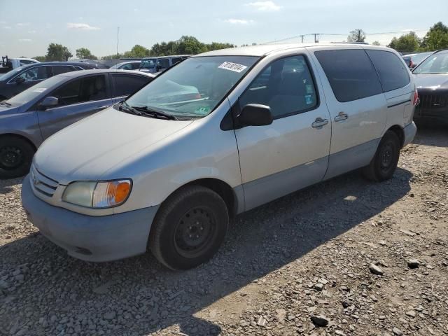 2001 Toyota Sienna CE