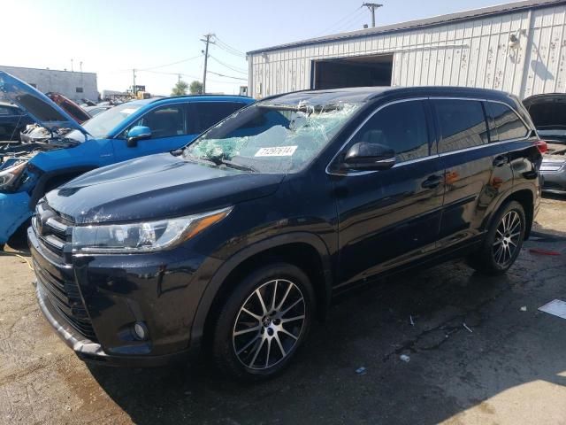 2018 Toyota Highlander SE