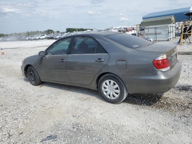 2005 Toyota Camry LE