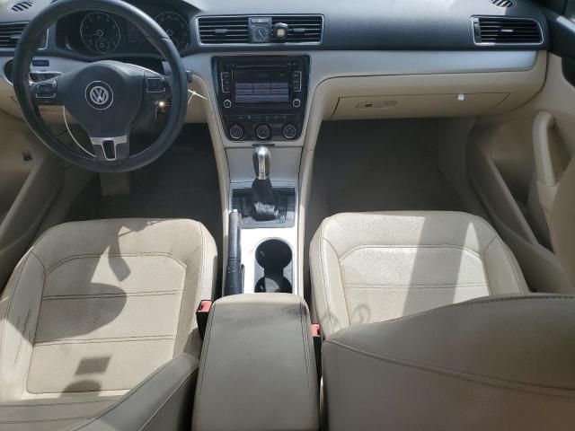 2013 Volkswagen Passat SE