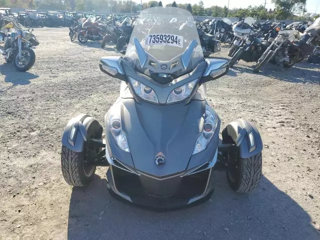 2014 Can-Am Spyder Roadster RT