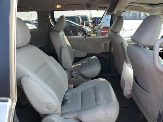 2017 Toyota Sienna XLE