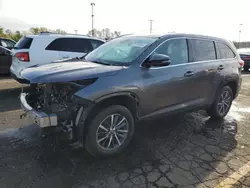 Salvage cars for sale at Woodhaven, MI auction: 2019 Toyota Highlander SE