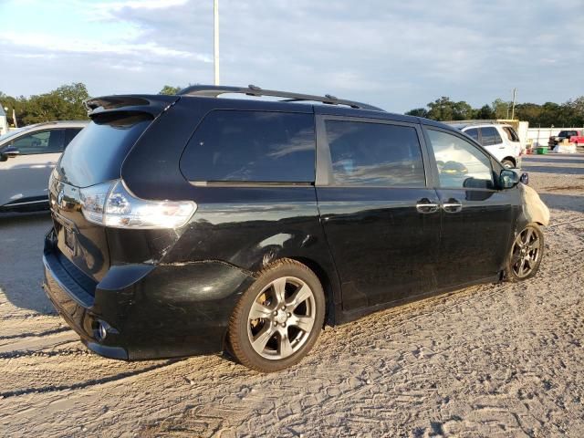 2017 Toyota Sienna SE