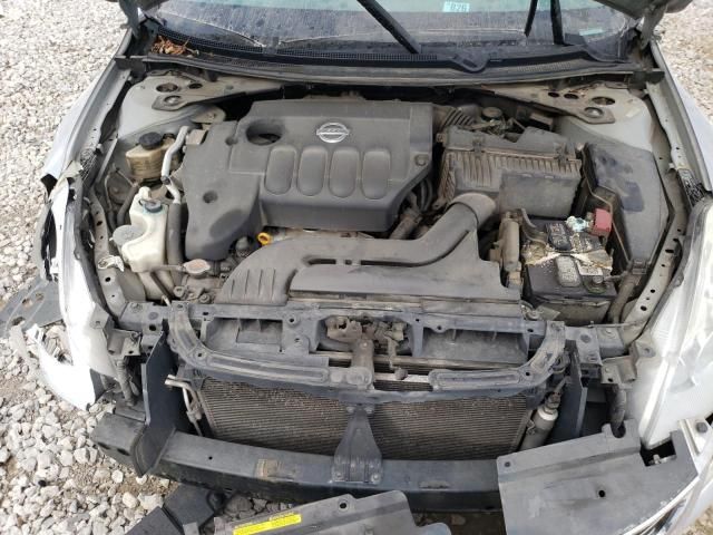 2010 Nissan Altima Base