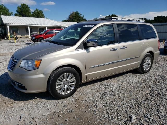 2013 Chrysler Town & Country Limited