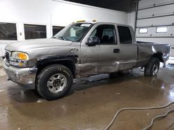 Camiones salvage sin ofertas aún a la venta en subasta: 2001 GMC New Sierra K1500