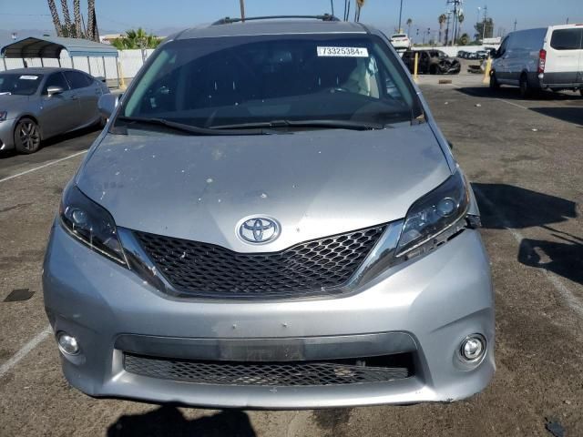 2015 Toyota Sienna Sport