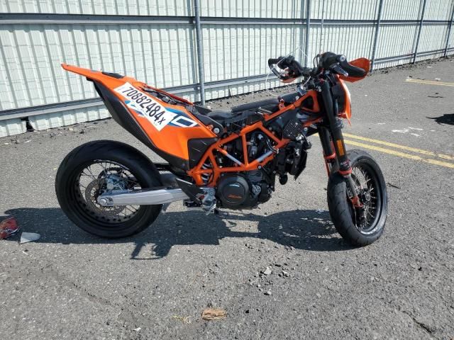 2024 KTM 690 SMC R