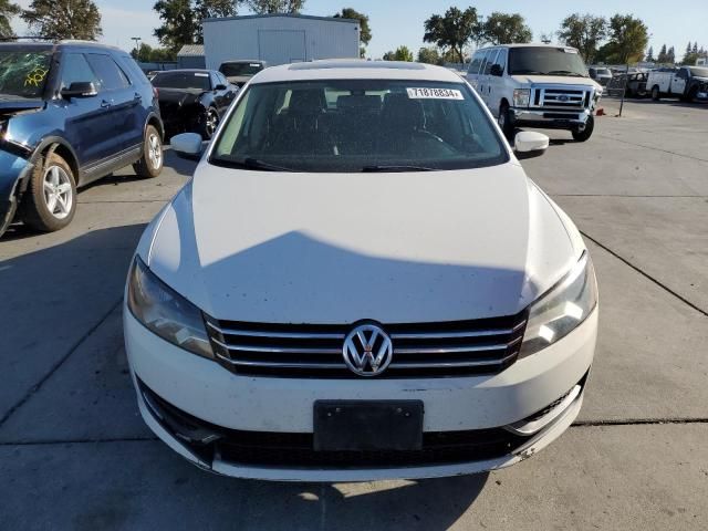 2013 Volkswagen Passat SE